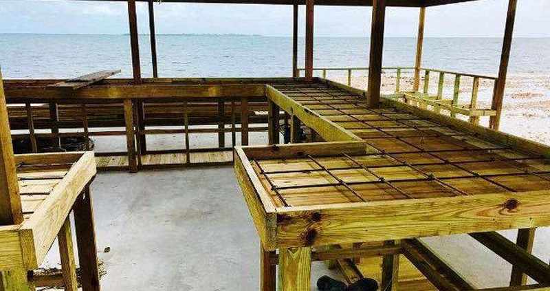 Set to Pour Bar Tops