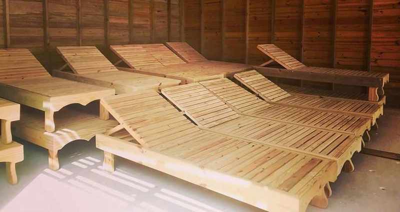 Building Loungers